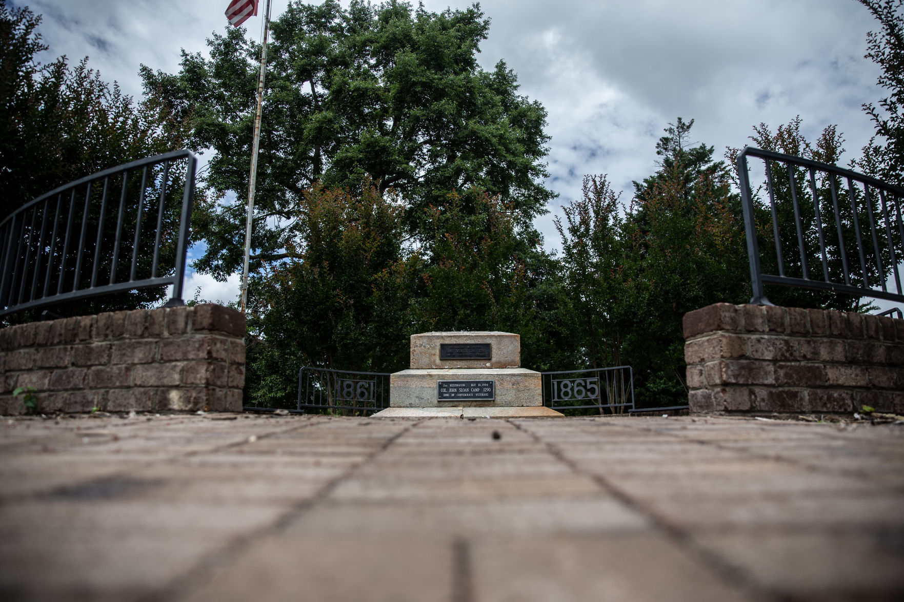 confederate monument